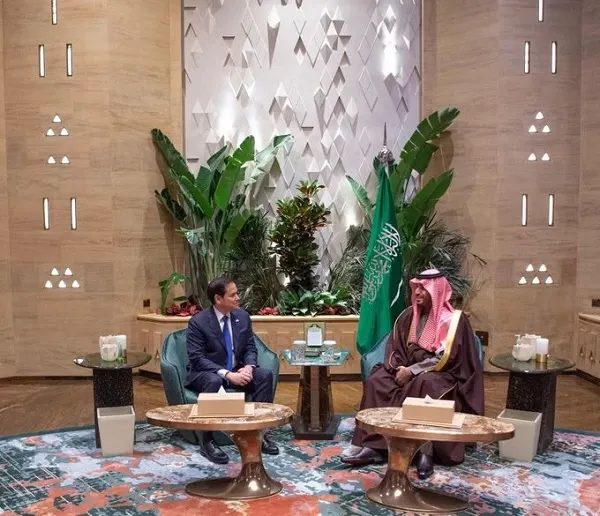 ولي العهد و وزير خارجية أمريكا بحثا مستجدات الأوضاع الإقليمية والدولية