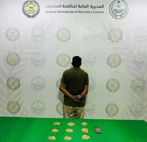 تم القبض.. 19 مروجاً ومهرباً في جدة و تبوك و جازان و عسير