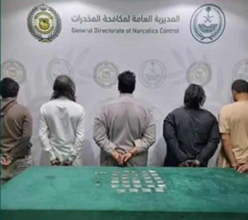 الكلبشات لـ 16 مروجاً ومهرباً في 5 مناطق