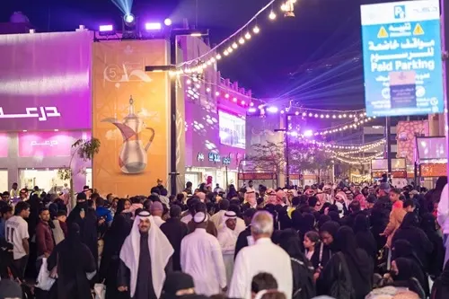 300 ألف زائر.. إسدال الستار على “أيام سوق الحب”
