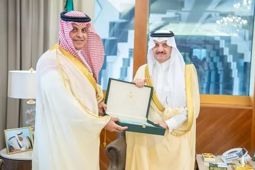 أمير الشرقية يطلع على التقرير السنوي لصحة المنطقة لعام 2024م