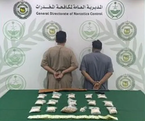 الكلبشات لـ 12 مروجاً ومهرباً في 4 مناطق
