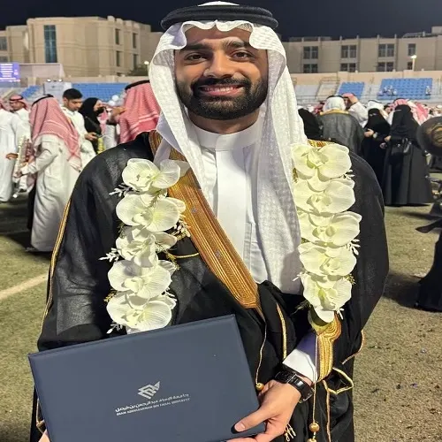 الدكتور الزاير خريجاً من جامعة الإمام