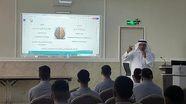 العجيان: الذكاء الاصطناعي يُحاكي الدماغ لا العقل