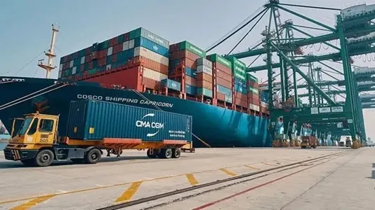 ربط جديد لميناء الدمام و3 موانئ في الإمارات والبحرين والكويت