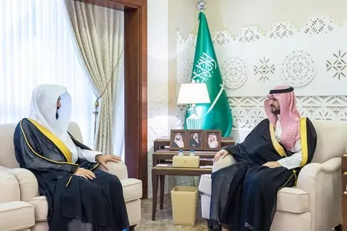 نائب أمير الشرقية يهنئ أبا الخيل بتعيينه رئيسًا لمحكمة القطيف