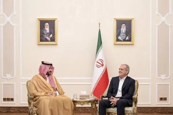 وزير الدفاع في طهران
