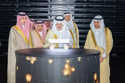 أمير الشرقية يفتتح “أرينا الخبر” بمساحة 13 ألف متر مربع