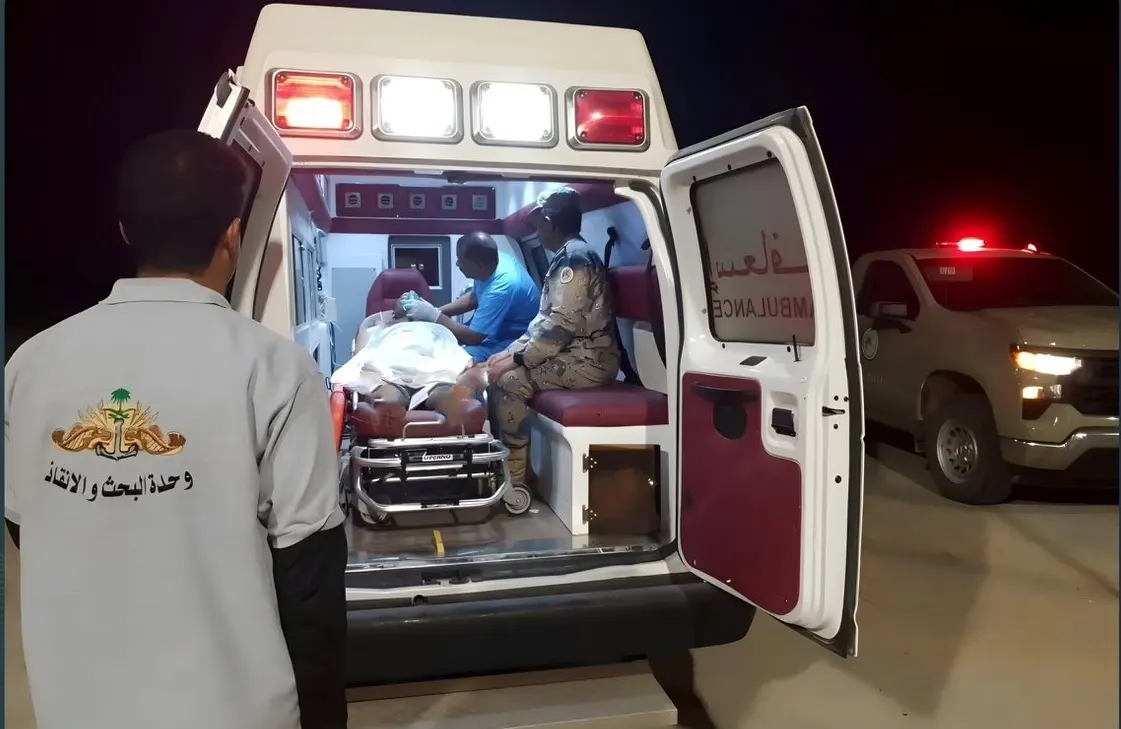الخبر.. إنقاذ مواطن من الغرق أثناء السباحة
