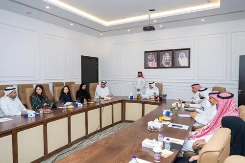 الدمام.. الأمانة ووزارة البلديات تناقشان حلول مخلفات البناء