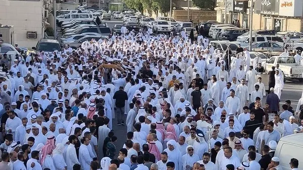 يوم “كربلائي” وسط القديح.. وعزاء مفتوح للشيخ صادق المقيلي