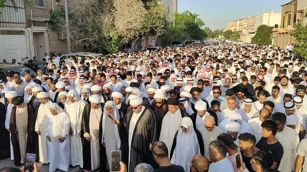 “دموع ساكبة” في حلة محيش.. وداع مهيب للملا حسين الباقر