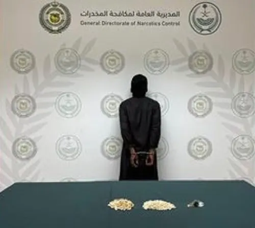 القبض على 10 مروجين ومهربين في 5 مناطق