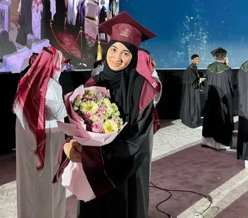 بعد المركز الأول في جامعة جازان.. فاطمة آل غزوي: هدفي جراحة المخ والأعصاب