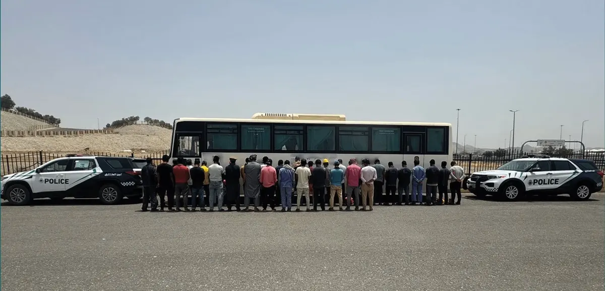 إحباط محاولة 35 مقيمًا الحج بدون تصريح.. وضبط ناقلهم