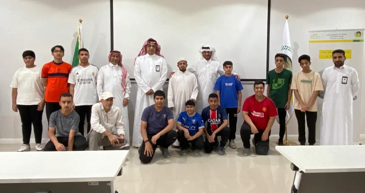 طلاب متوسطة يتعرفون على التطوع في “بر سنابس”