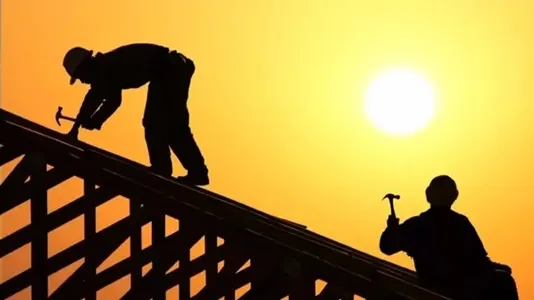 منع العمل تحت الشمس حتى 15 سبتمبر