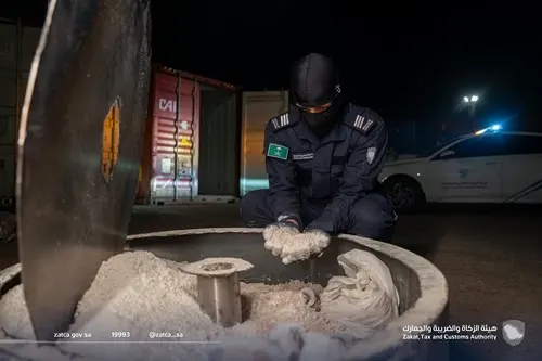الميناء الإسلامي.. إحباط تهريب 1.7 مليون حبة مخدرات في مطحنة