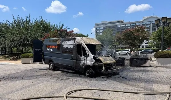 انفجار سيارة في واشنطن يقتل شخصاً ويصيب آخرين