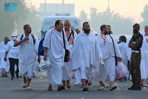 ضيوف الرحمن إلى عرفات