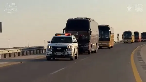 عبر 3500 رحلة.. 76 ألف حاج إيراني غادروا إلى بلادهم في أمان