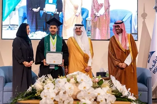 برعاية أمير الشرقية.. تخريج 99 طالبًا وطالبة من أكاديمية “زادك”