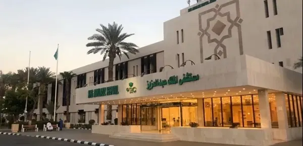 جدة.. إنهاء معاناة حاج من حصوات في المرارة