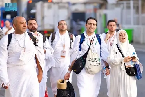 يوم التروية.. الحجاج يتوافدون إلى مشعر منى