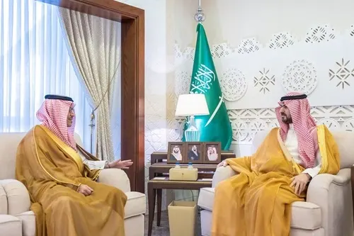 نائب أمير الشرقية يطّلع على أعمال “الزكاة” في المنطقة