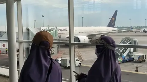 الثاني في أسبوع.. هبوط اضطراري لطائرة سعودية في إندونيسيا