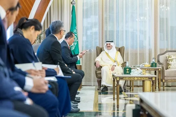 أمير الشرقية يستقبل سفير تايلند