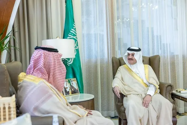 أمير الشرقية يستقبل وزير الصناعة