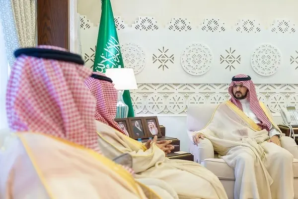 نائب أمير الشرقية يطلع على مشاريع هيئة النقل في المنطقة