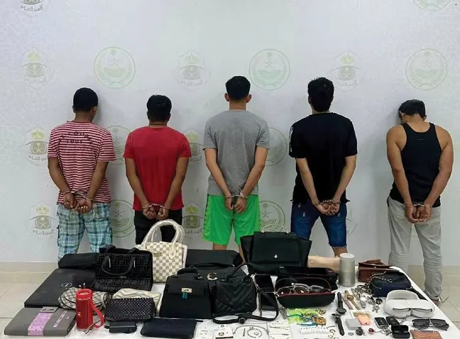 تم القبض.. عصابة فلبينية تسرق البيوت في الرياض