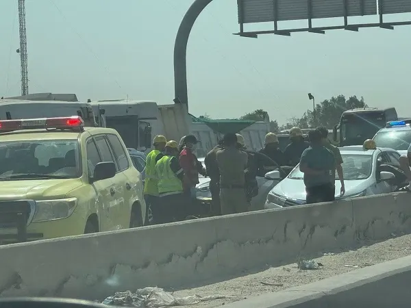 إصابة سائق في حادث مروري على طريق الظهران-الجبيل
