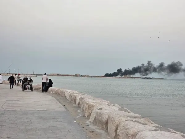 دارين.. حريق 4 طرادات في الفرضة
