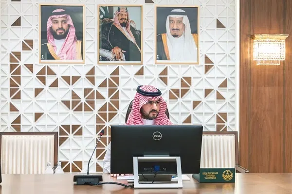 نائب أمير الشرقية يطلع على تطورات الأعمال في مخطط البيضاء