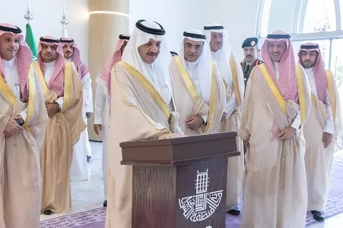 أمير الشرقية يفتتح مركز الصورة التشغيلية (COP) بالخبر