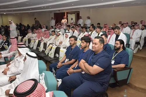 200 طالب من 17 جامعة وكلية يخوضون تجربة السلامة المرورية