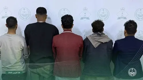 إحباط تهريب 3 يمنيين عبر منفذ الوديعة