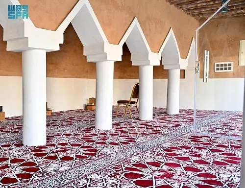 رياض الخبراء.. بيوت الطين