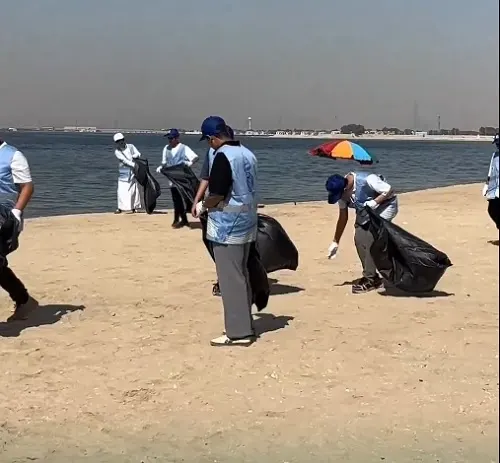 مبادرة حرس الحدود.. أيادي الشباب تنظف “نصف القمر”
