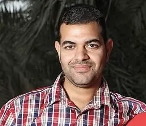 القديح.. وفاة الشاب حبيب الناصر في حادث مرور