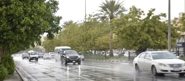 أمطار غزيرة ورياح نشطة على 4 مناطق