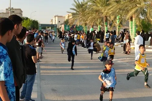أطفال صفوى يركضون في يومهم العالمي