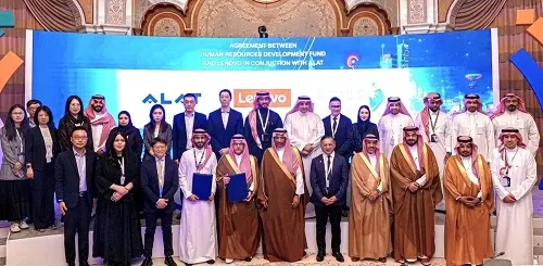 السعوديون يبدؤون صناعة السيارات الكهربائية بـ 356 شاباً
