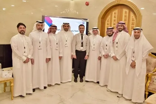 الدكتور هادي ناصر رئيساً لجمعية الموارد البشرية بسيهات