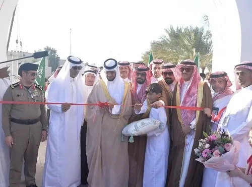 محافظ القطيف يفتتح مهرجان روبيان الشرقية 2025م
