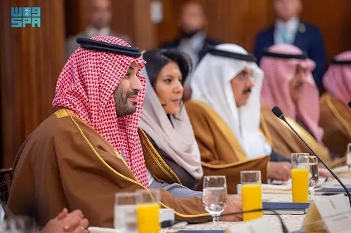 ولي العهد يناقش مستجدات الأوضاع الإقليمية والدولية في الكونغرس
