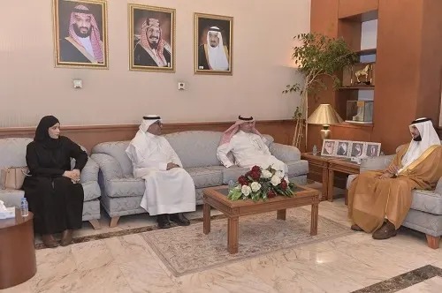 محافظ القطيف يطلع على مبادرات وجهود جمعية “إتقان”